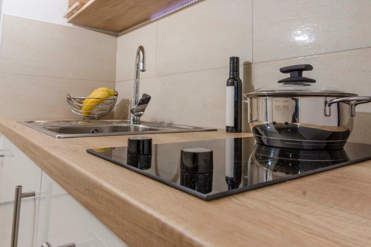 Apartment Quarko Kaštela Eksteriør billede