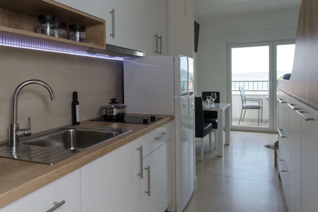 Apartment Quarko Kaštela Eksteriør billede