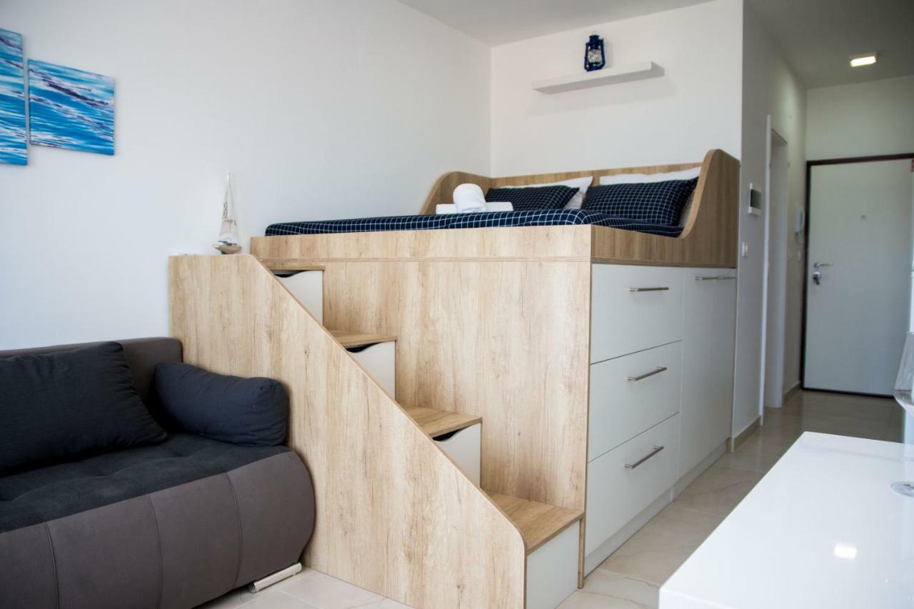 Apartment Quarko Kaštela Eksteriør billede